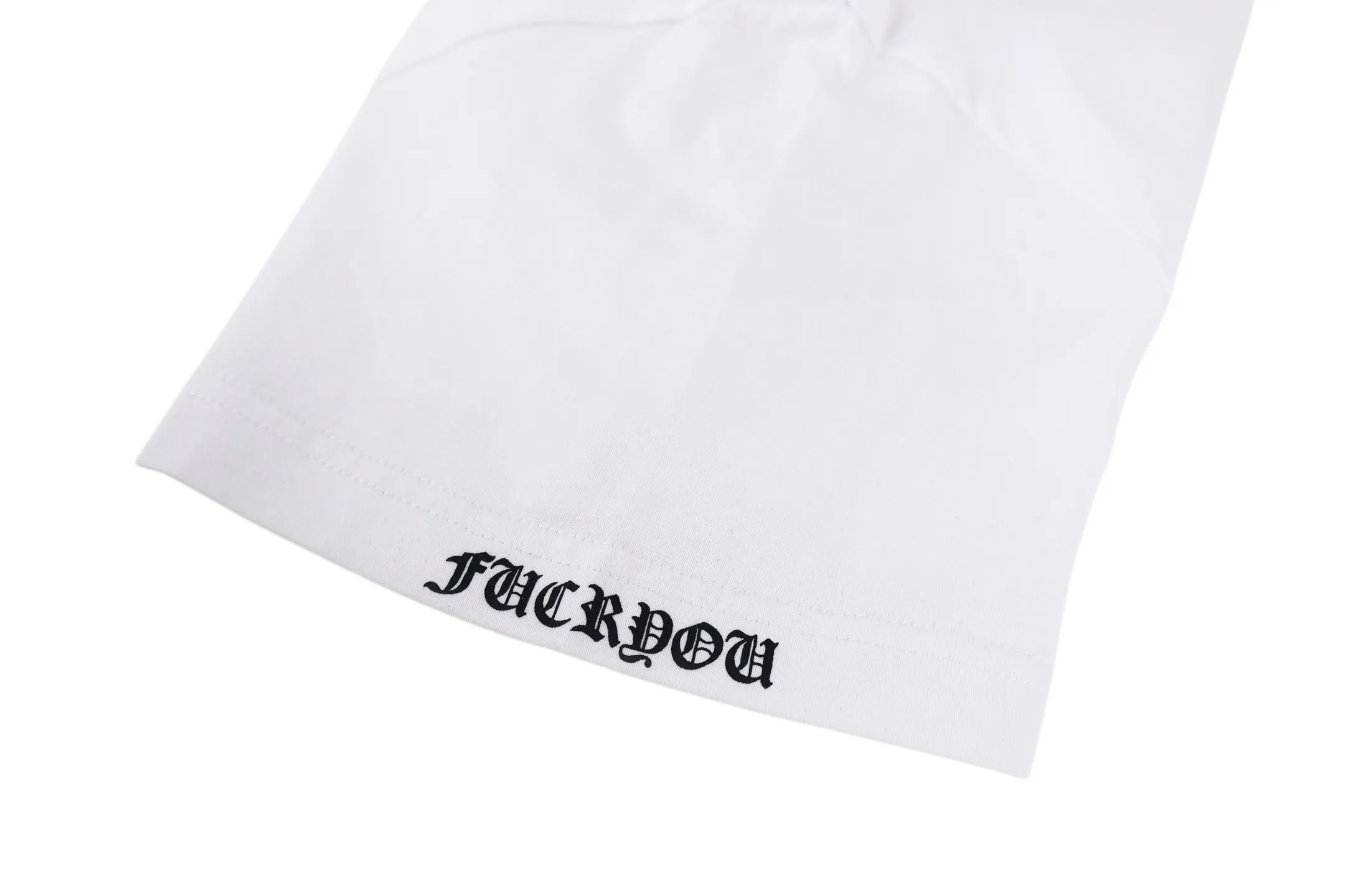 Chrome Hearts （White） ， ， ， Breathable ， ， T Quality ； Classic ， ， ， ， ； ， Classic ， ，Black White ； ， ， 、 ， ； ， ； ， ， 。 Size:S-M-L
